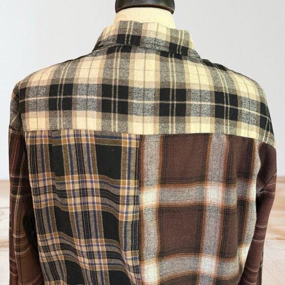 Forever 21 Mixed Plaid Button Up Crop Shirt Sz L Retro Flannel Black and Browns - Picture 5 of 9